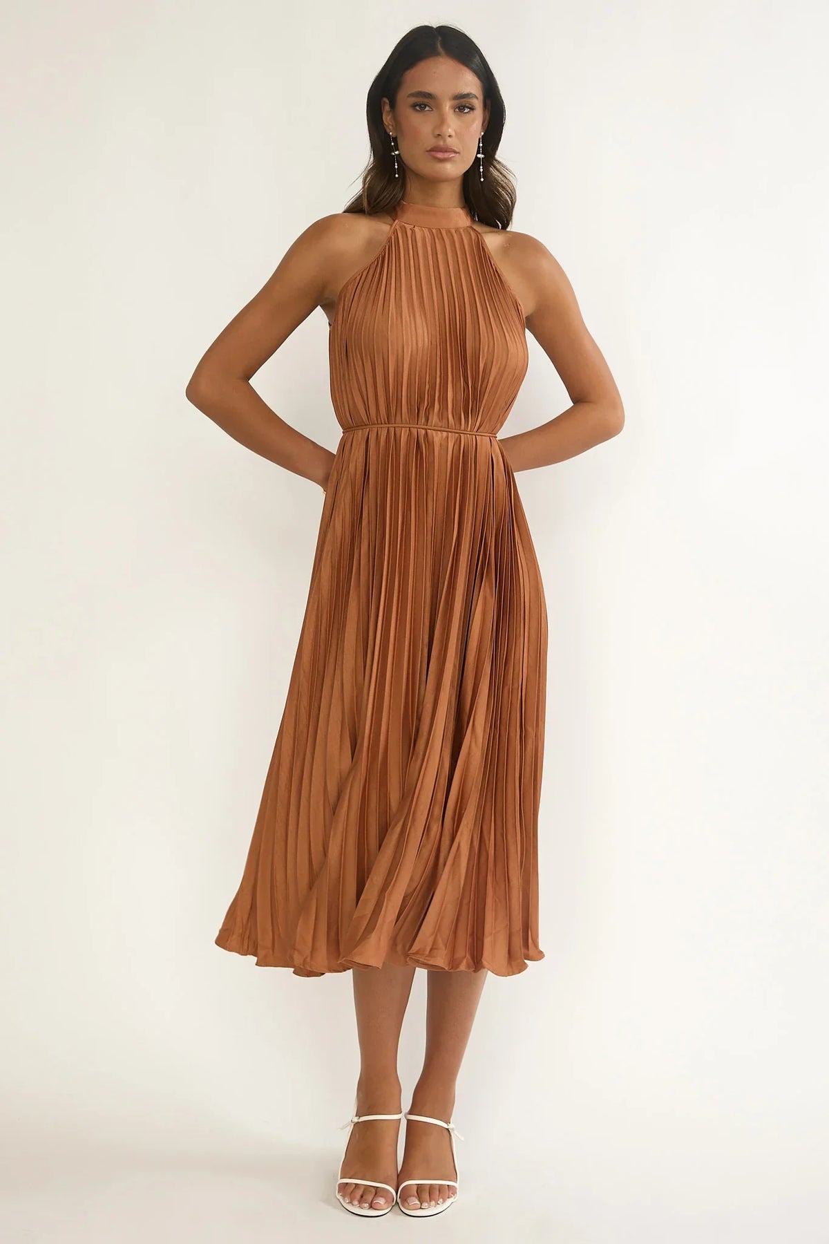 Sharaya Accordion Pleat Midi Dress Mocha
