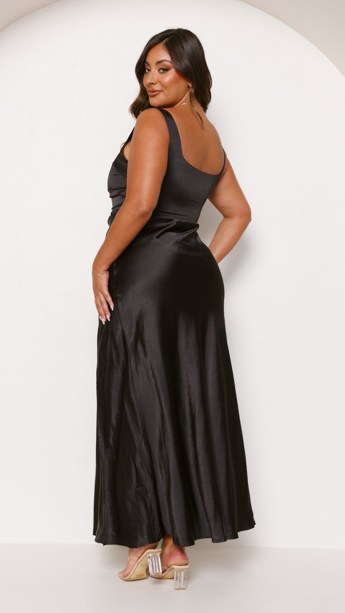 Alaria Maxi Dress - Black