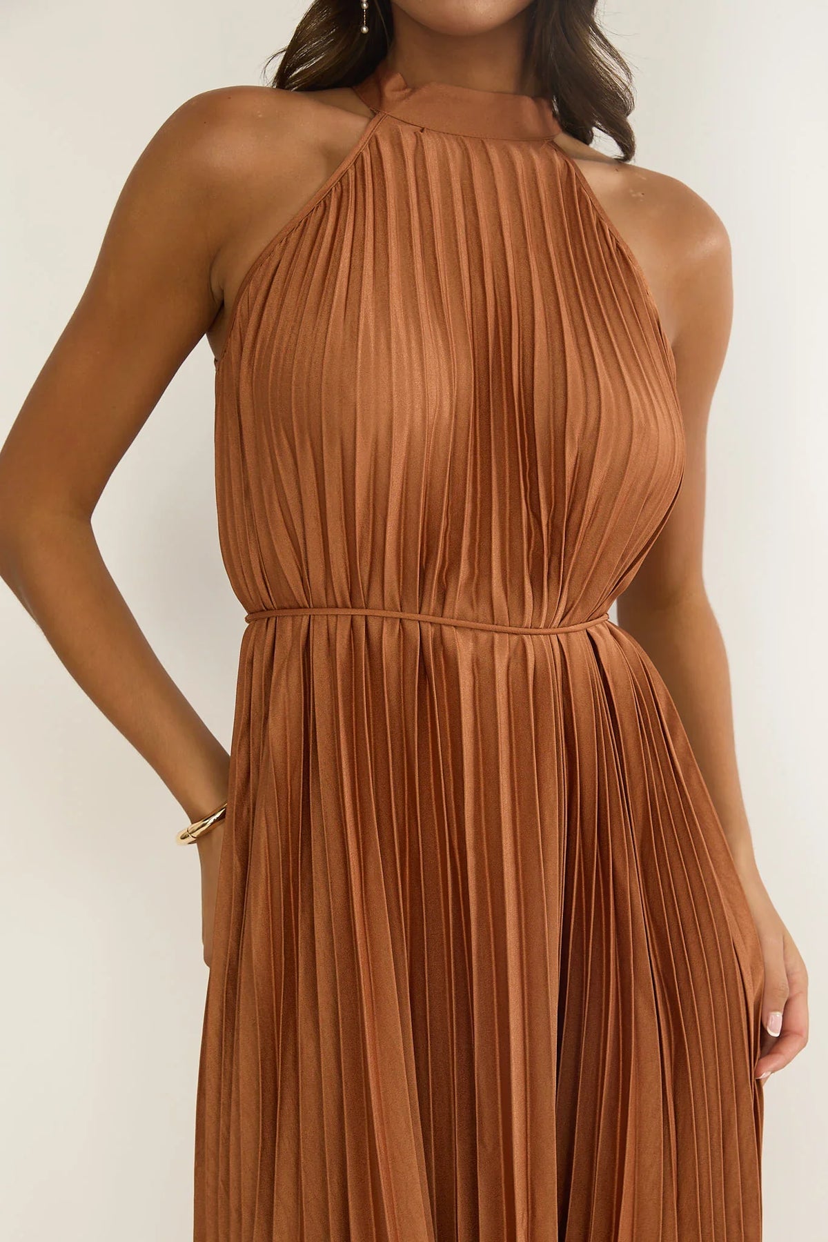 Sharaya Accordion Pleat Midi Dress Mocha