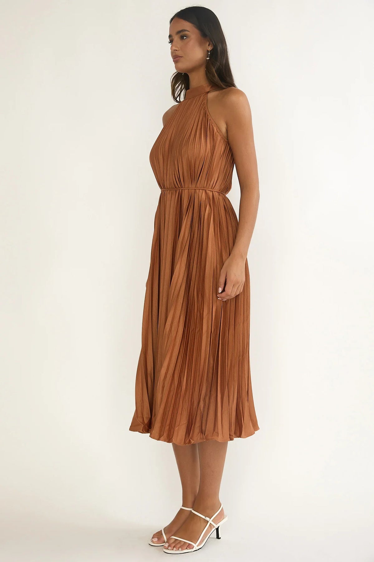 Sharaya Accordion Pleat Midi Dress Mocha
