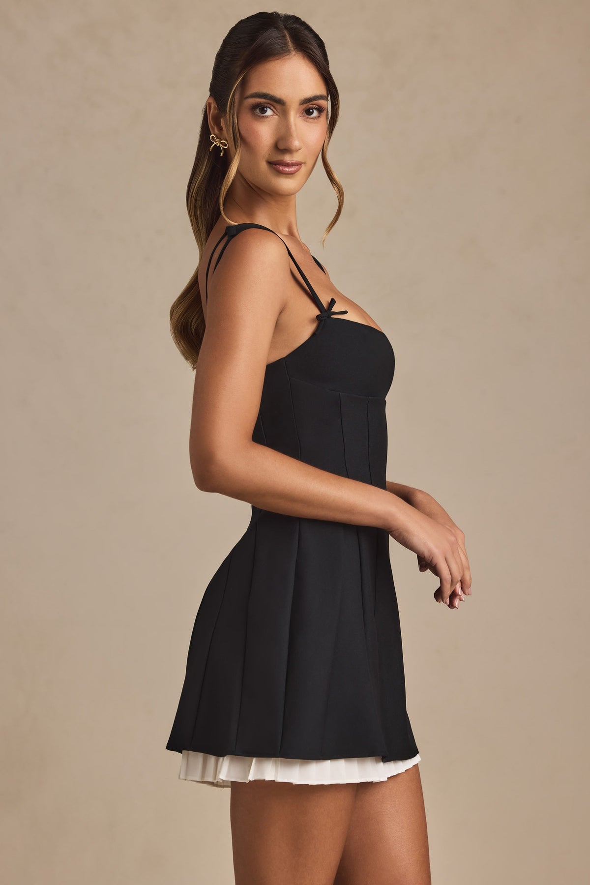 Bow-Detail Pleated A-Line Mini Dress in Black